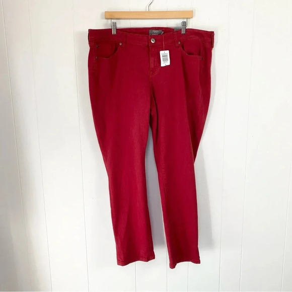 NWT Torrid Boyfriend Straight Vintage Stretch Mid-Rise Denim Jean Red Sz 18 R - Picture 2 of 16
